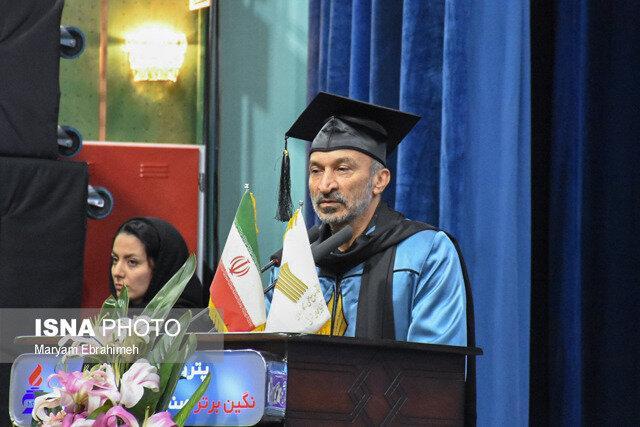 دانشگاه علمی کاربردی بر اساس نیاز جامعه رشته های خود را دانشگاه علمی کاربردی بر اساس نیاز جامعه رشته های خود را تغییر می دهد