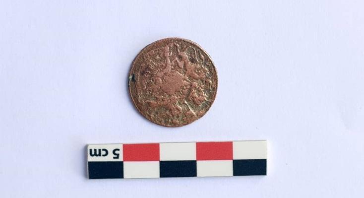 عکس، کشف سکه انگلیسی در بندر سیراف