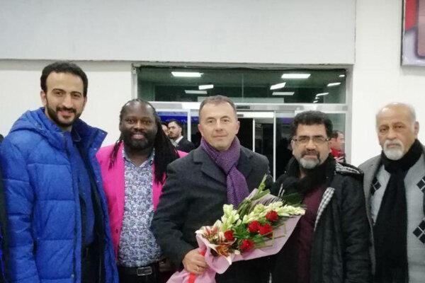 ادعای جدید سرمربی ذوب آهن، تحت فشار تعهدنامه بازگشت را امضا ادعای جدید سرمربی ذوب آهن، تحت فشار تعهدنامه بازگشت را امضا کردم!