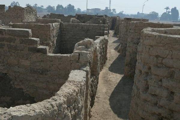 کشف یک شهر 3 هزار ساله در مصر