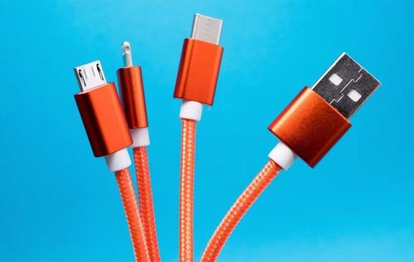 8 فاکتور که هنگام خرید کابل USB باید به آنها دقت کنید